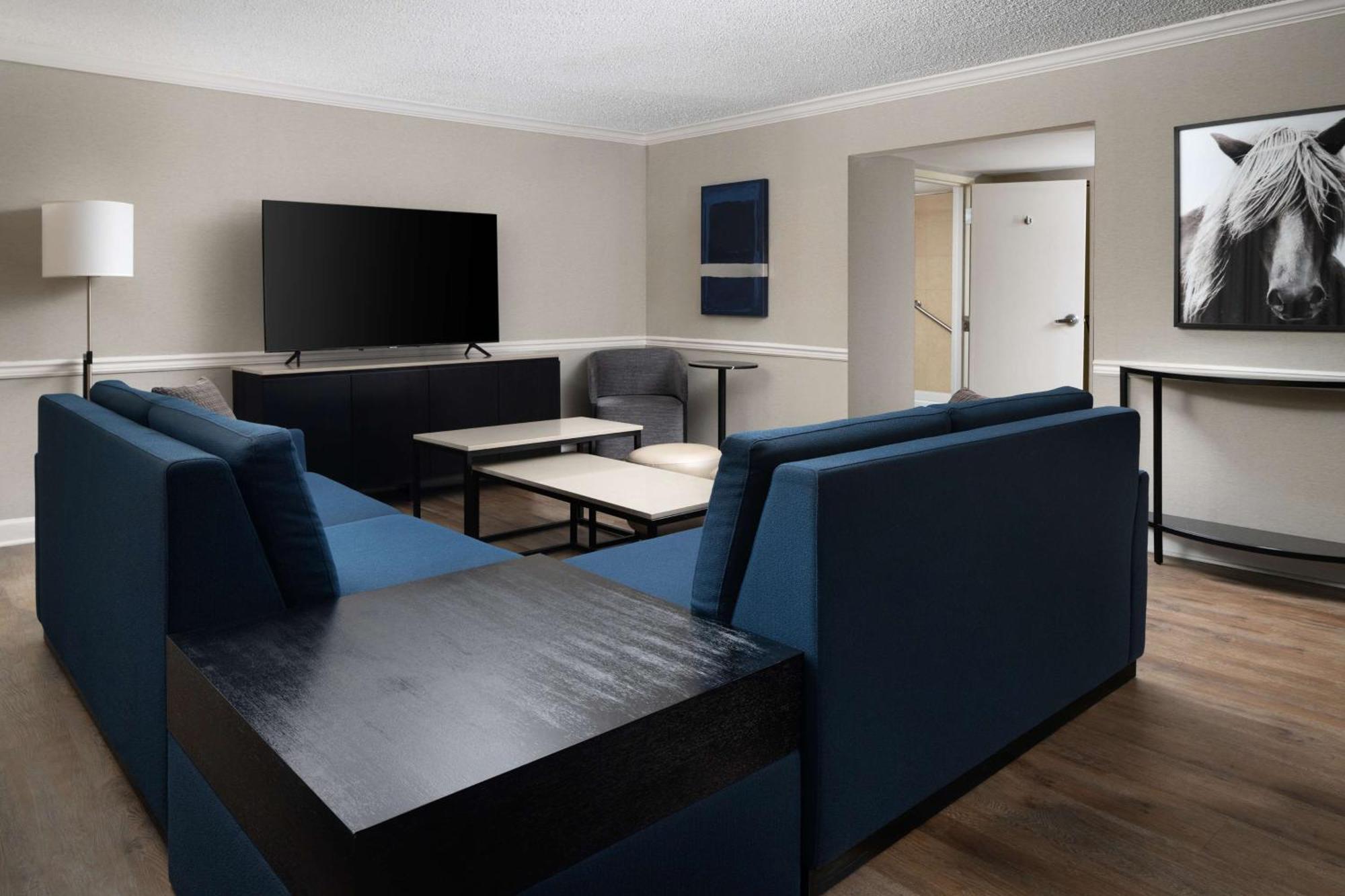 Doubletree By Hilton Baltimore North Pikesville Exteriör bild